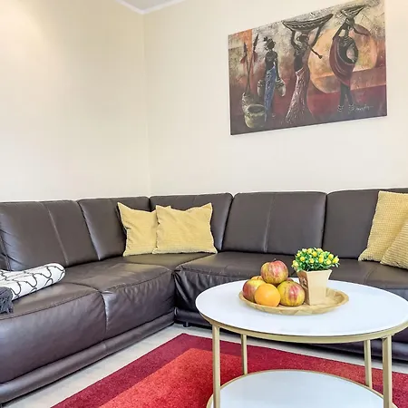 Lenzer Hoeh-1 By Interhome